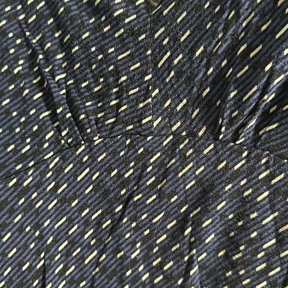 Banana Republic Square Pattern Shirt - Picture 2 of 5